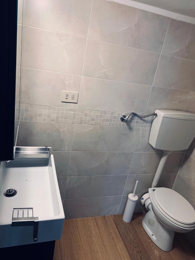 Stanza in Brera con bagno en-suite Milano Esterno foto